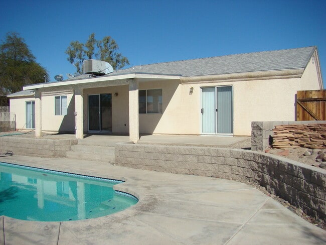 Building Photo - 191 Olive Ln
