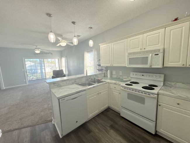 Photo - 2040 Cross Gate Blvd Apartment