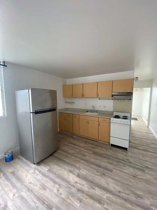 Convenient 1 Bedroom, 1 Bath, 1 Parking Near Waikiki - Convenient 1 Bedroom, 1 Bath, 1 Parking  Near Waikiki