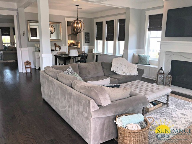 Building Photo - 305 Flatwoods Forest Loop