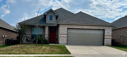 Building Photo - 5625 McLanahan Ln