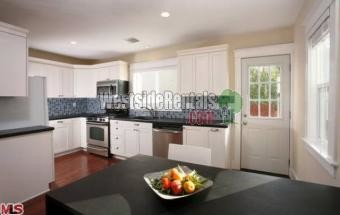Primary Photo - 411 W 5th St