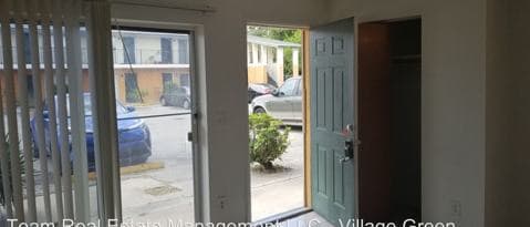 Building Photo - 1719 Dixon Blvd