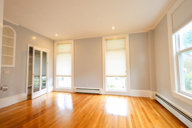 Foto del edificio - 50 Maple St