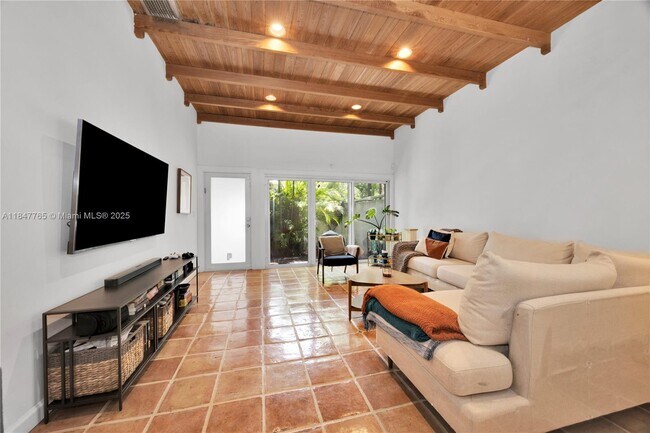 Foto del edificio - 2964 Day Ave