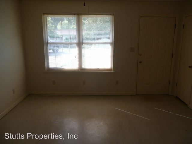 Building Photo - 121 County Road 107