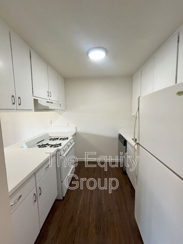 Foto del edificio - 3535 W Campus Ave.