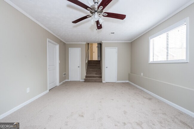 Building Photo - 120 Avalon Way