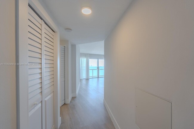 Building Photo - 2451 Brickell Ave