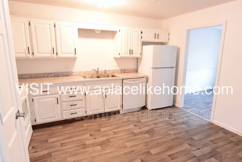 609 S 13th St, Leavenworth, KS 66048 Townhome Rentals in Leavenworth