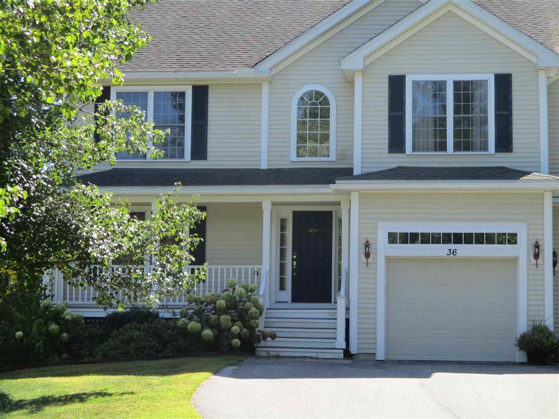 36 Carroll Ln, Seabrook, NH 03874 Condo for Rent in Seabrook, NH