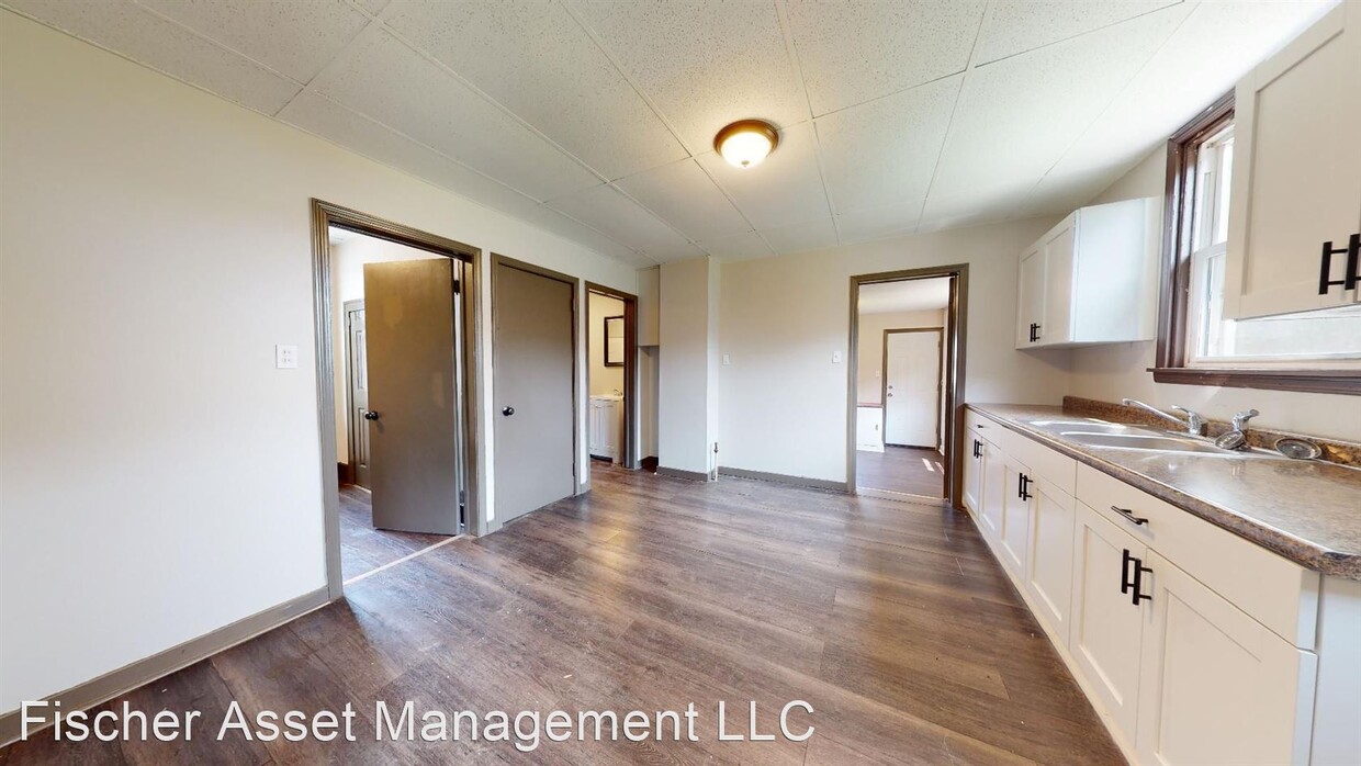 Primary Photo - 4 br, 1 bath House - 7108 Hague Ave.