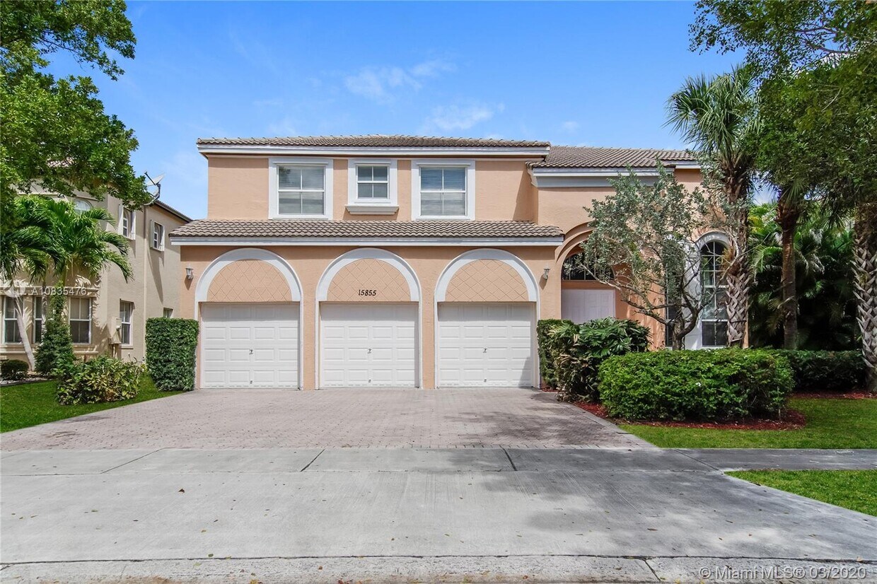 Primary Photo - 15855 SW 51st St
