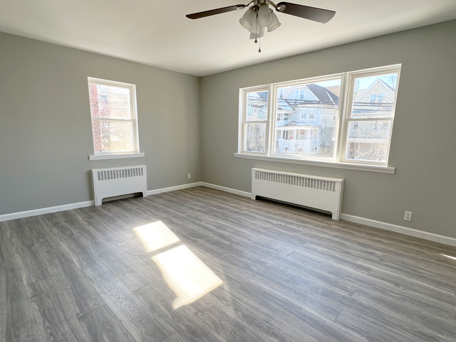 Building Photo - 744 Palisade Ave