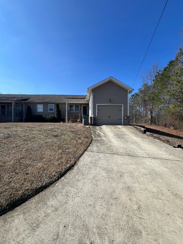 Building Photo - 94 Barton Pl