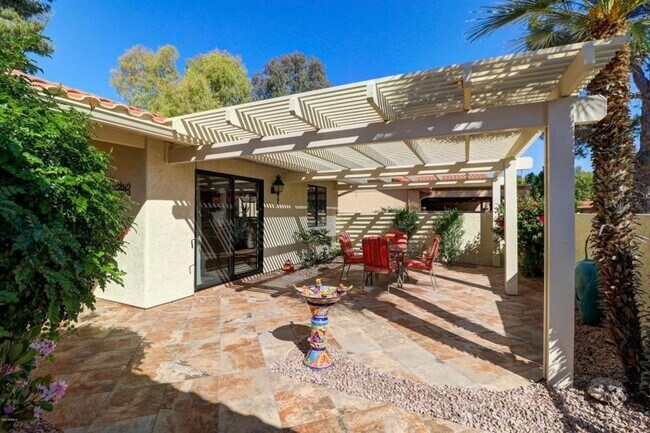 Foto del edificio - 45+ Active Adult Resort Community Updated ...