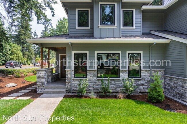 Foto del edificio - 4 br, 3 bath House - 381 9th Street