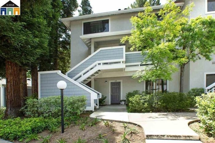 Foto principal - 2576 Oak Rd