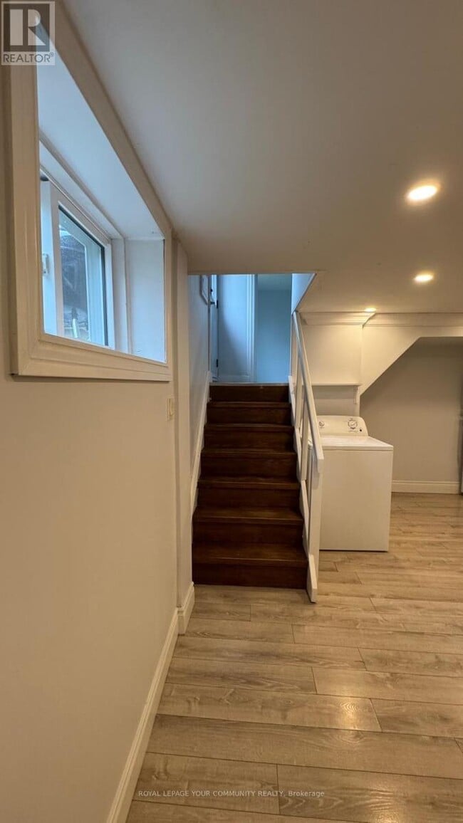 Photo du bâtiment - 199 Acton Ave