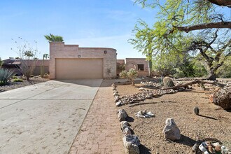 Building Photo - 1021 W Desert Canyon Pl