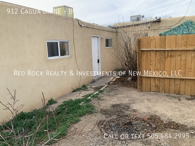 Building Photo - 912 Cagua Dr NE