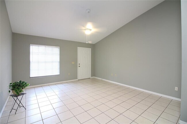 Foto del edificio - 5004 Fairfield Dr