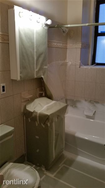 Building Photo - 3667 Broadway