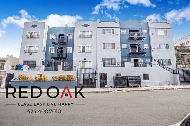 Building Photo - 822 S Park View St