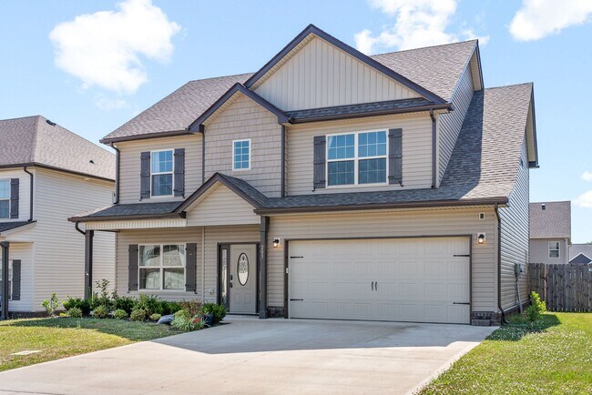 Building Photo - Pet Friendly Four Bedroom!