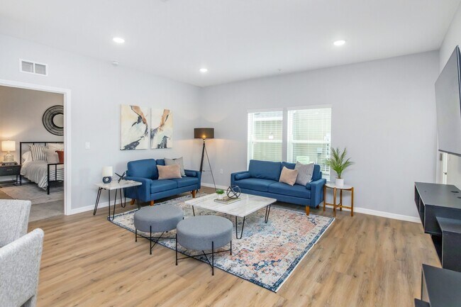 Foto del edificio - West Shire Village