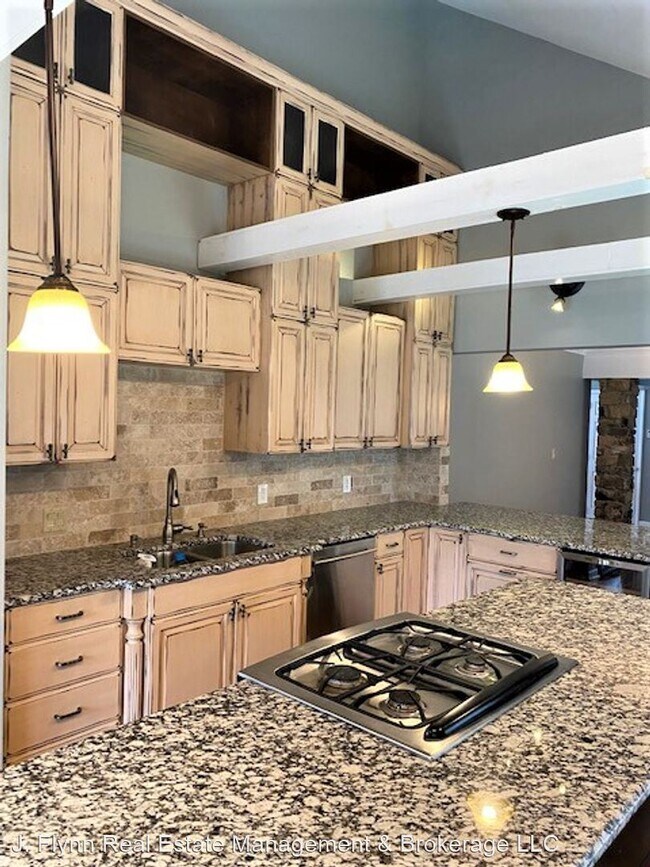 Building Photo - 3 br, 2.5 bath House - 4221 Foxmoor Dr