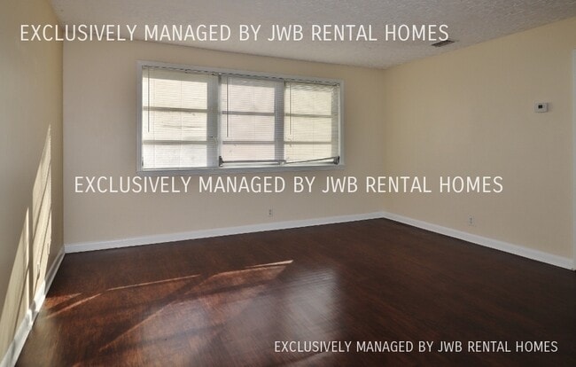 Building Photo - 7410 Warner Dr