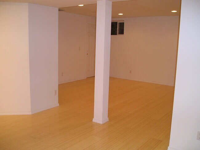 Foto del edificio - 5329 9th Ave NE