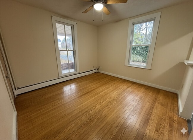 Living room - 6045 Old Washington Rd