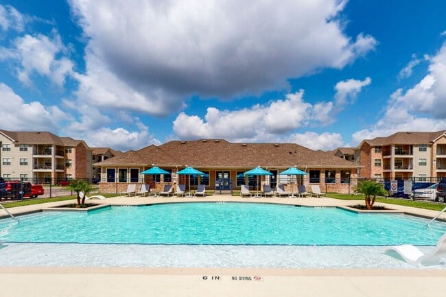 Building Photo - Park45