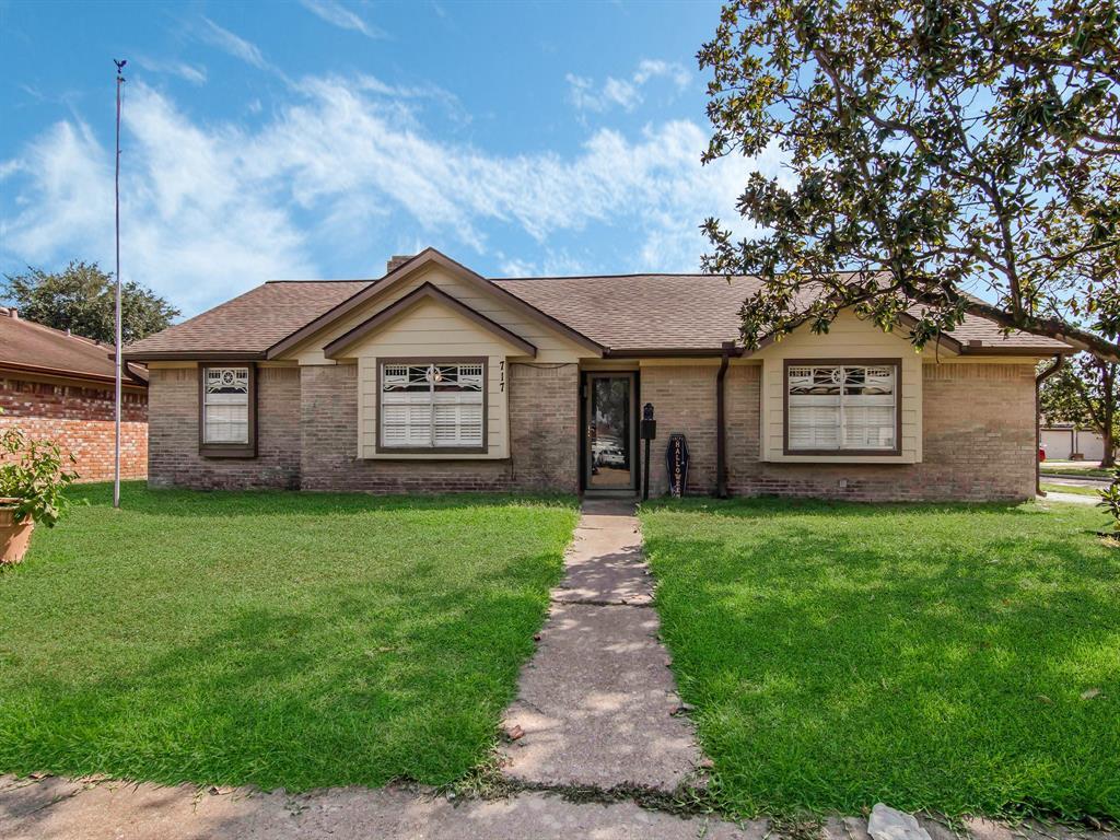 Foto principal - 717 Yale Ln