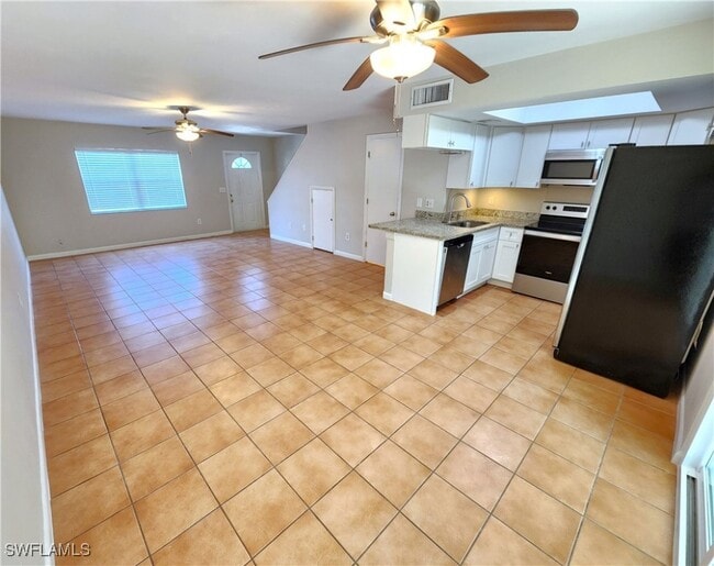 Building Photo - 16180 Dublin Cir