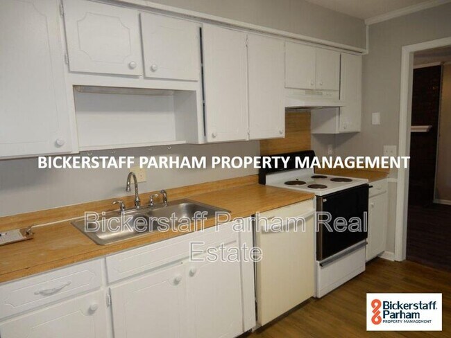Foto del edificio - 6620 Cove Cir