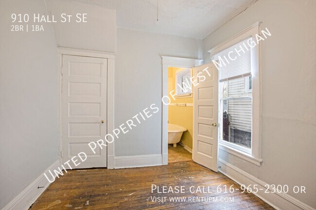 Building Photo - Available Now | 2 Bed 1 Bath Apartment in ...
