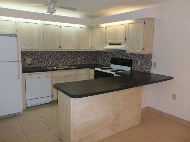 Foto del edificio - 5803 SE Windsong Ln