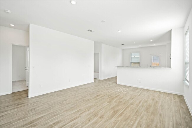 Foto del edificio - 5606 Finely Run St