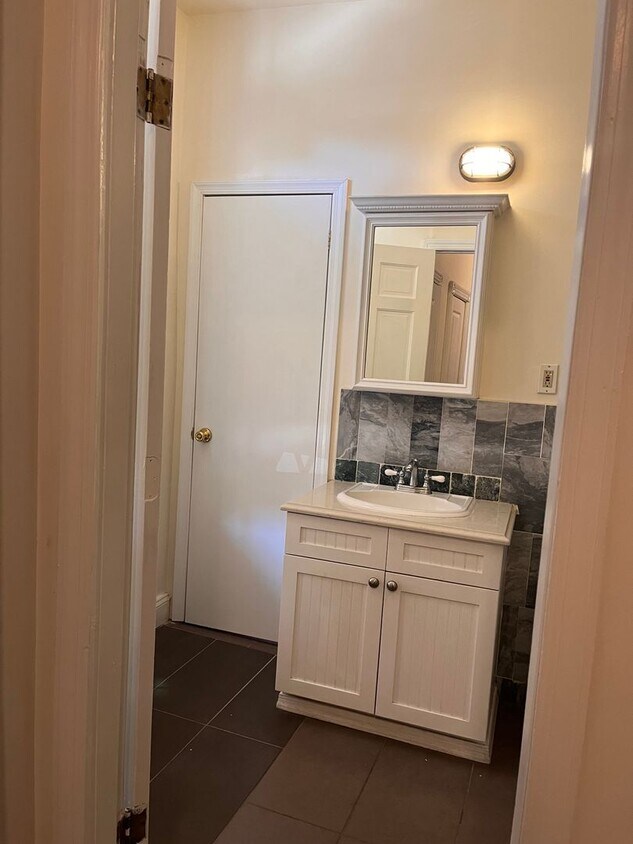 Foto principal - 1525 W Lehigh Ave