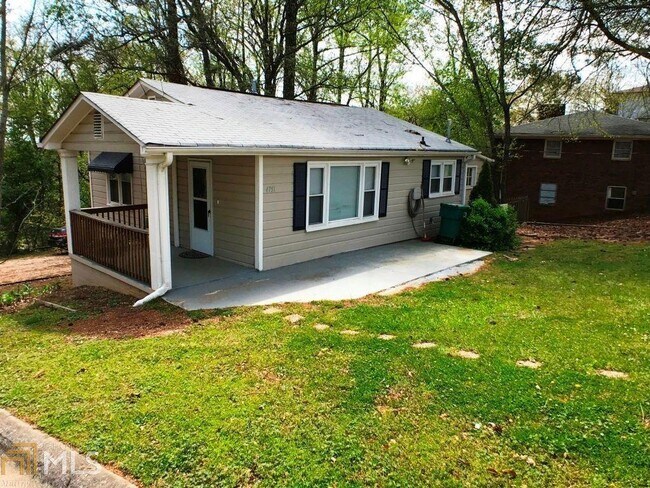 Building Photo - 4751 Camp Highland Rd