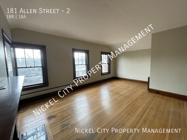 Foto del edificio - 181 Allen St