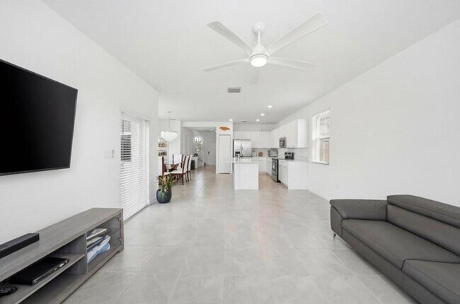 Building Photo - 2324 NW 130th Ter
