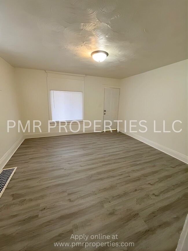 Foto del edificio - 3026 Pratt Street