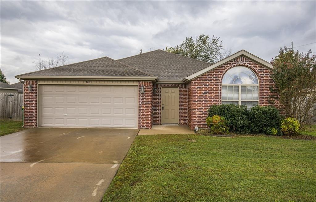 220 Poplar Rd, Centerton, AR 72719 House for Rent in Centerton, AR