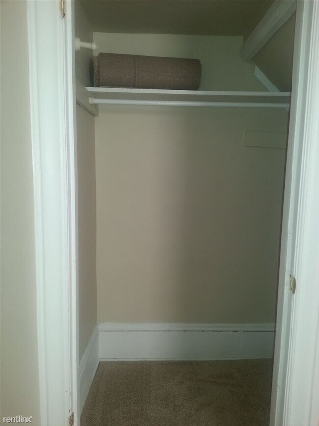 Foto del edificio - 2 br, 1 bath Duplex - 1317 Wildwood Ave Ap...