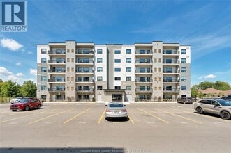 Building Photo - 3290 Stella Crescent