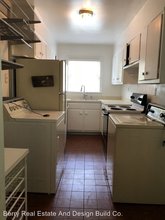 Foto del edificio - 2483 Hunting Valley Dr